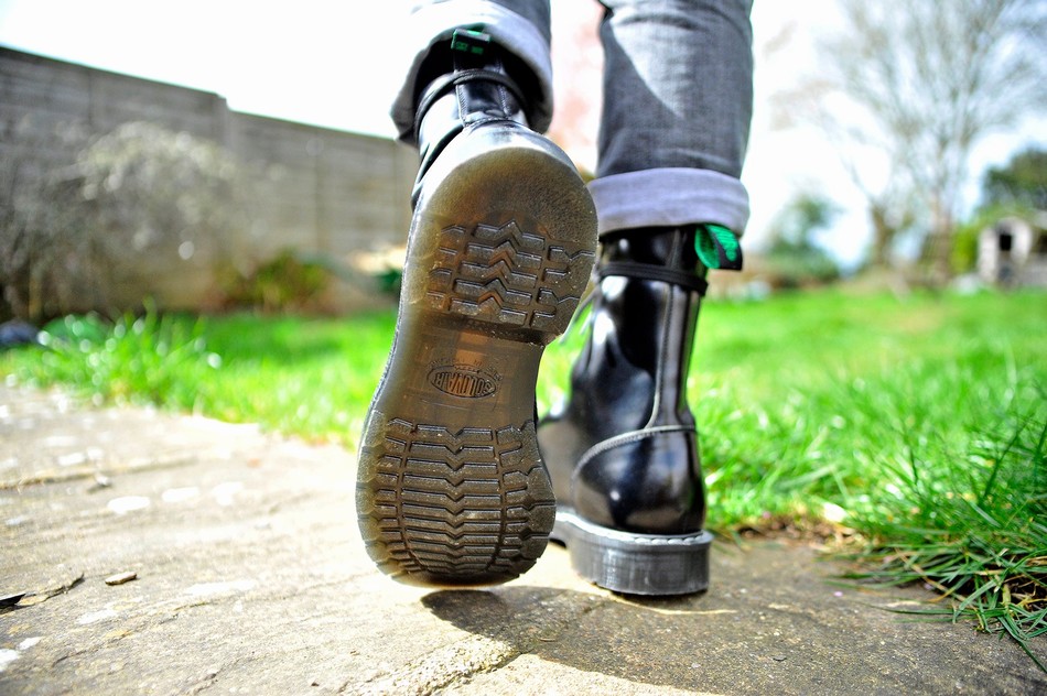 Botas De Astronauta Solovair Hi-Shine 11 Eye Hombre Negras | S11-969-BK-G-030