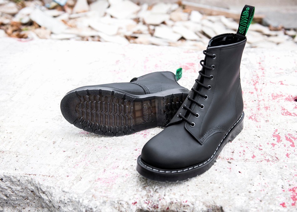 Botas Derby Solovair Greasy 8 Eye Hombre Negras | S8-551-BG-G-030