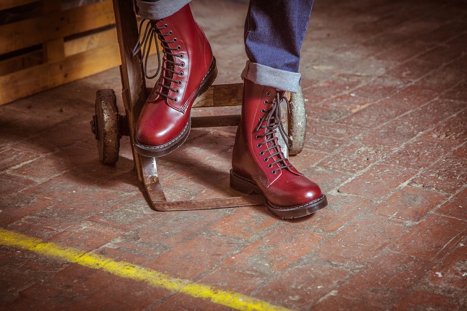 Botas Derby Solovair Hi-Shine 11 Eye Hombre Rojas | S11-981-OX-G-030