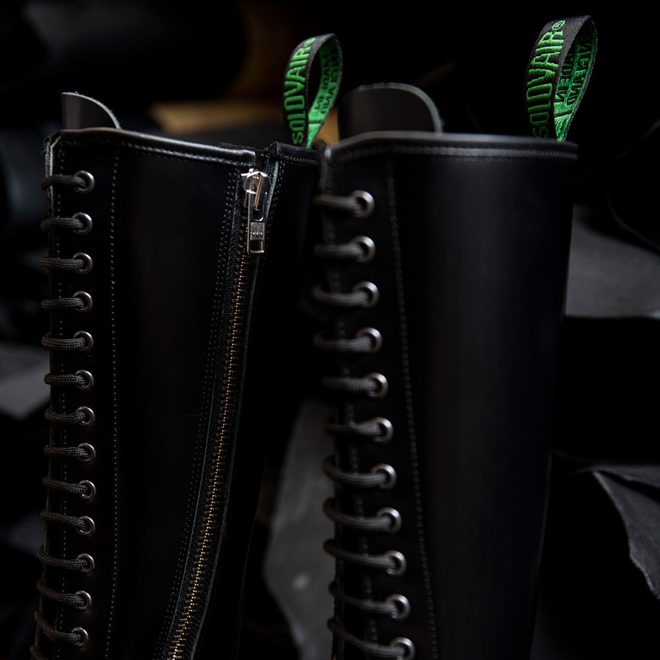 Botas Derby Solovair Hi-Shine 20 Eye Zip Hombre Negras | S20-20-BK-ZIP-G-030