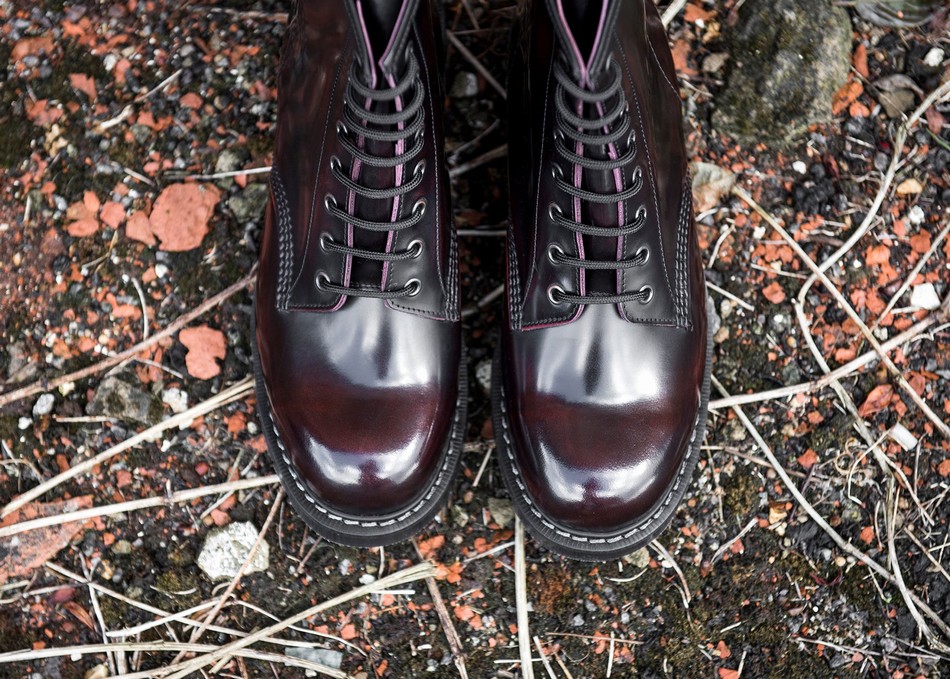 Botas Derby Solovair Rub-Off 8 Eye Hombre Burdeos | S8-551-BUR-G-030